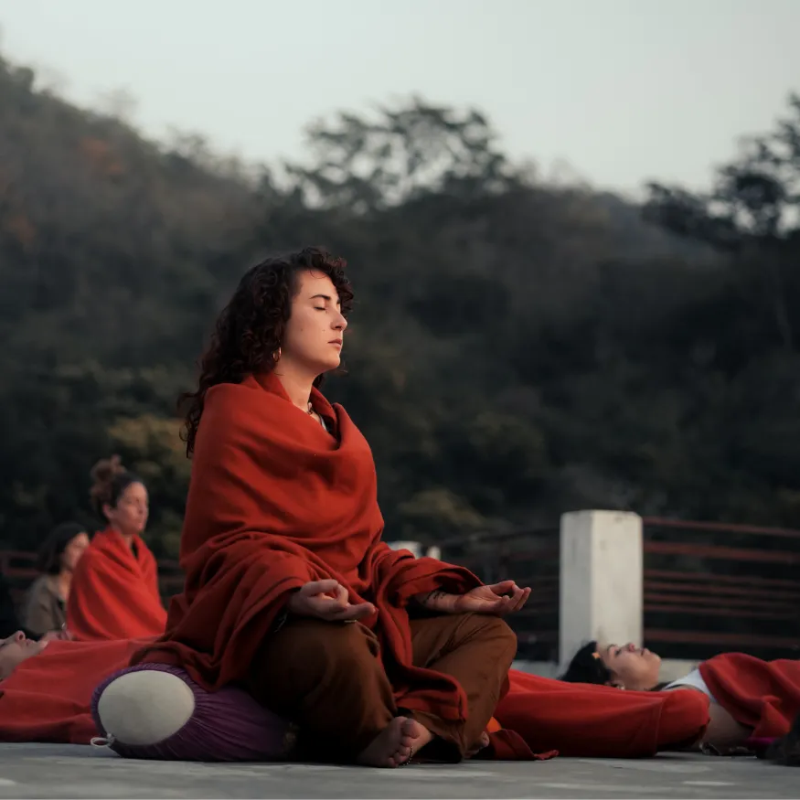 yoga-retreat-himalaya